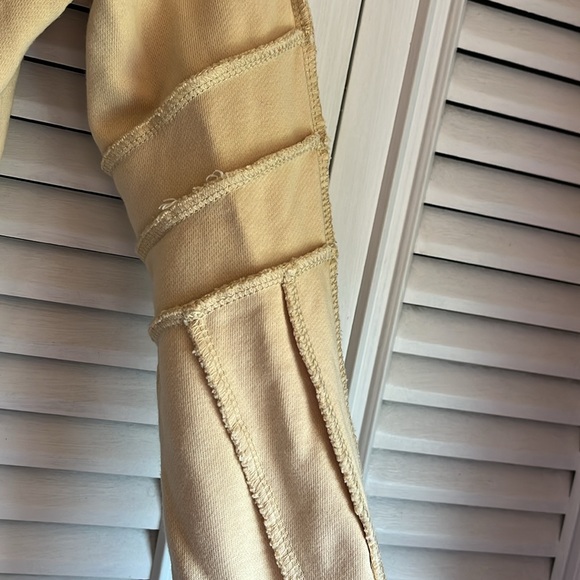 Cream jogger set - Picture 7 of 14